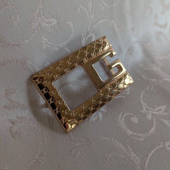 G Gold tone Belt Buckle - Picture 3 of 9